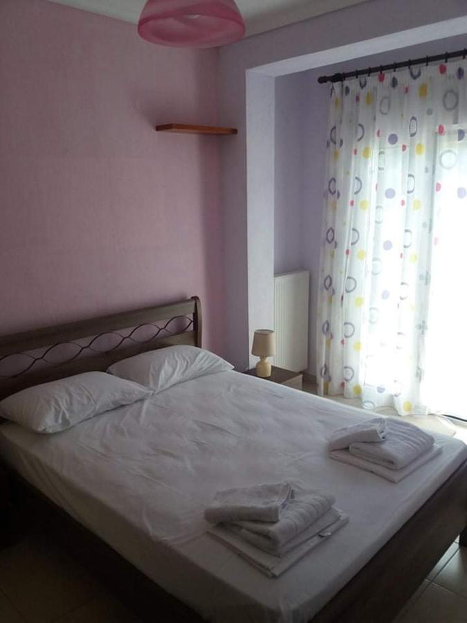 Zoe's Apartments Nea Iraklitsa Buitenkant foto